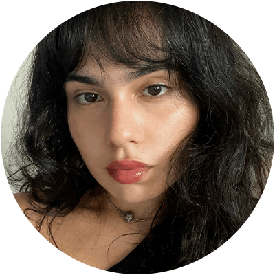 Foto de Carol, Analista de Marketing na Labrador