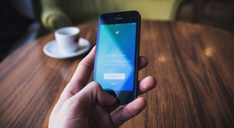 Imagem do post Como otimizar seu Twitter em 5 passos: as vantagens da rede social para os escritores